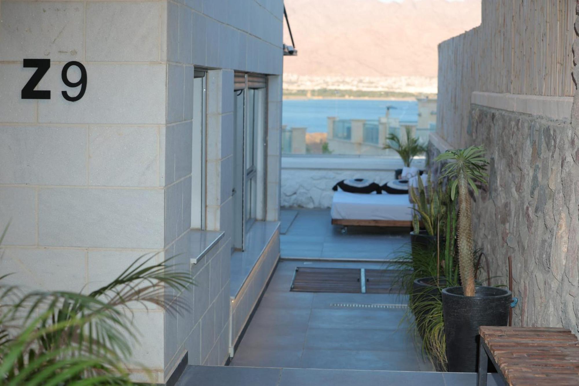 Z-32 Luxury Boutique Apartment Eilat Exterior photo